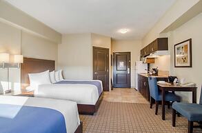 Kindersley All Suites Hotel