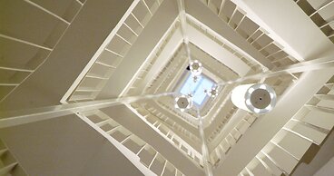 Alma Boutique Hotel
