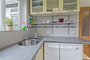 Poplar House Serviced Apartments