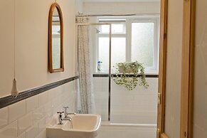 Poplar House Serviced Apartments