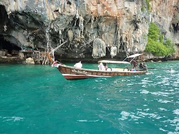 Klong Muang Inn