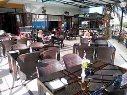 Sailor Apart Hotel