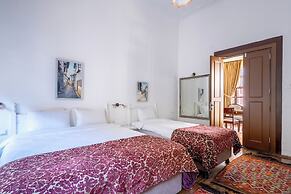 Atelya Art Hotel