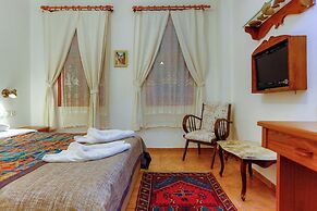 Atelya Art Hotel