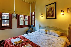 Atelya Art Hotel