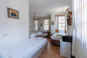 Atelya Art Hotel