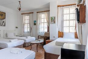 Atelya Art Hotel