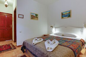 Atelya Art Hotel