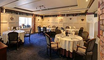 Manor Court Hotel