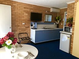Bosuns Inn Motel