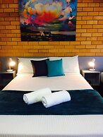 Bosuns Inn Motel