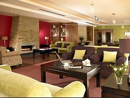 Horse and Jockey Hotel