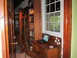 Hibiscus Valley Inn