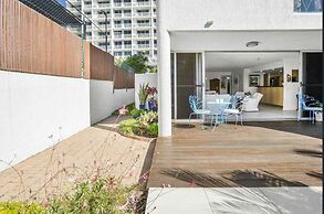 Sundeck Gardens