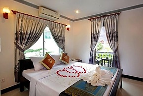 Parent Heritage Angkor Villa