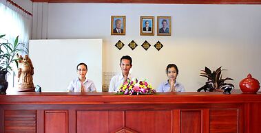 Parent Heritage Angkor Villa