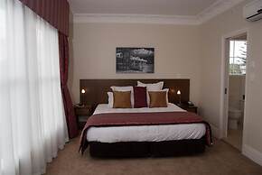 Tuakau Hotel