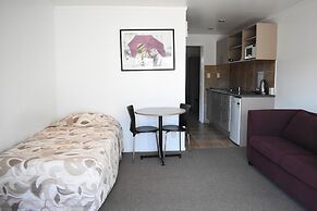 Devonwood Motel
