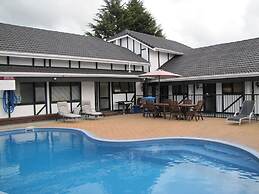 Devonwood Motel