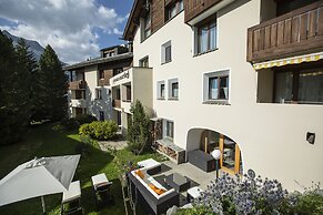 Chesa Surlej Hotel