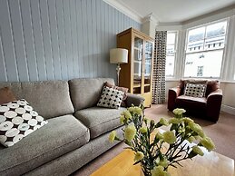 Fayvan Apartments