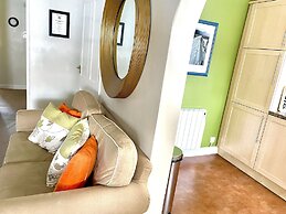 Fayvan Apartments