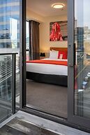 Boulcott Suites
