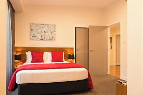 Boulcott Suites