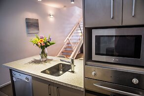Boulcott Suites