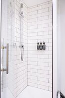 Boulcott Suites