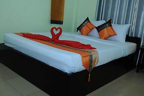 Popular Boutique Hotel