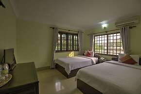 Popular Boutique Hotel