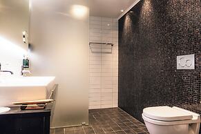 Clarion Hotel Sense