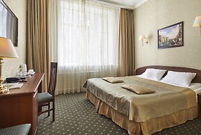 Sokol Hotel