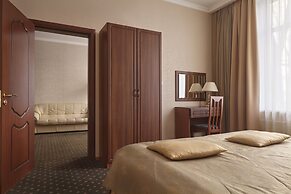 Sokol Hotel