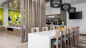Holiday Inn Resort Fort Walton Beach by IHG