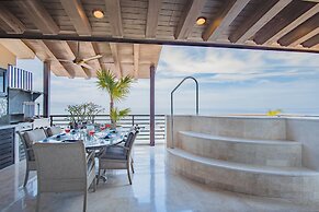 Pinnacle Resorts 180