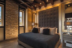 Pinnacle Resorts 180