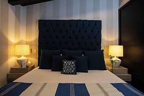 Pinnacle Resorts 180