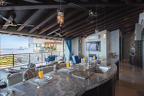 Pinnacle Resorts 180