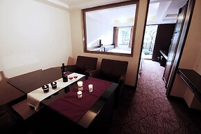The Enterpriser Hotel