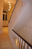 Sapphire Hotel