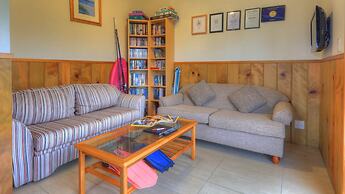 Endeavour Lodge