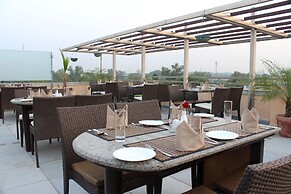 Tavisha Hotel