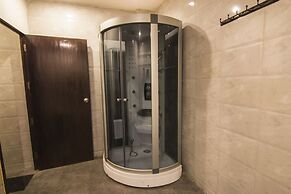 Tavisha Hotel