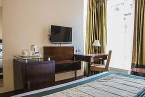 Tavisha Hotel