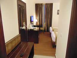 Tavisha Hotel