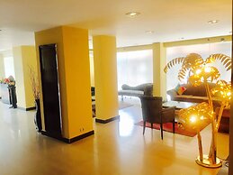 Tavisha Hotel