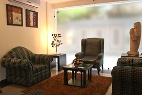 Tavisha Hotel