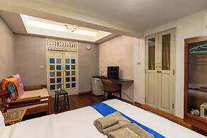 Seven Senses Guest House